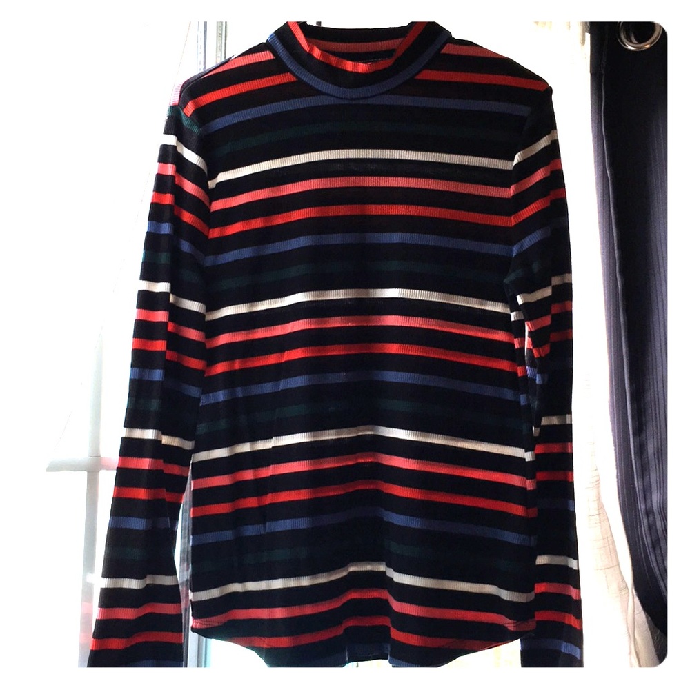 Striped turtle neck